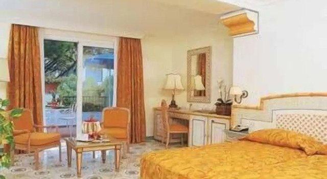 Двухместный номер Superior с балконом Grand Hotel Il Moresco