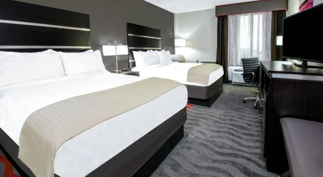 Четырёхместный номер Superior Wyndham Houston Sugarland