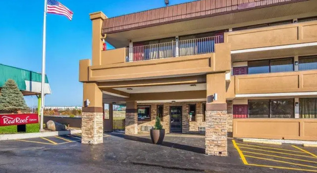 Кровать в общем номере Red Roof Inn Cincinnati Airport Florence/ Erlanger