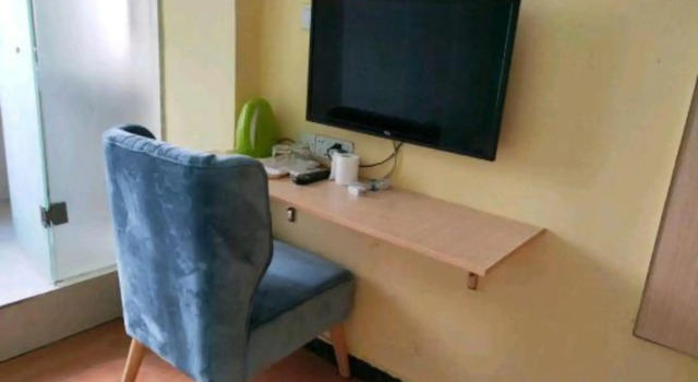 Juxin Hotel, Забронировать Отель Отели Лунхуа с парковкой, Парковка