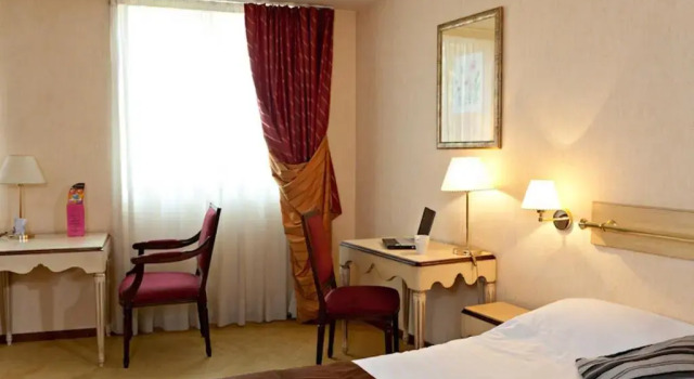 Полулюкс Hôtel du Parc