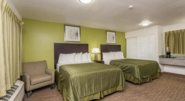 Четырёхместный номер Standard Sundowner Motel Sequim