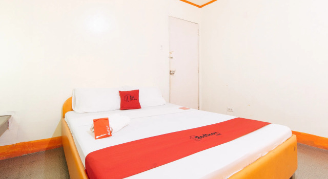 RedDoorz near East Avenue Medical Center, Réserver Hôtel Quezon City Metro Manila