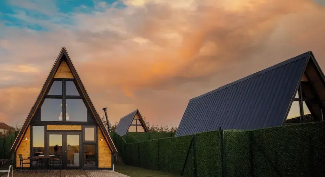 Бунгало с видом на бассейн Village Life Bungalows