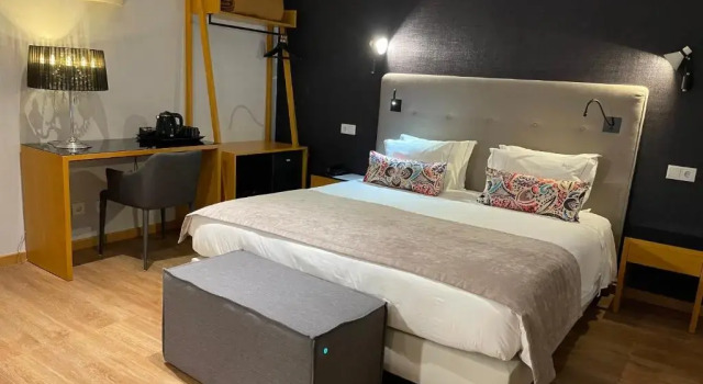 Полулюкс Hotel Sete Colinas