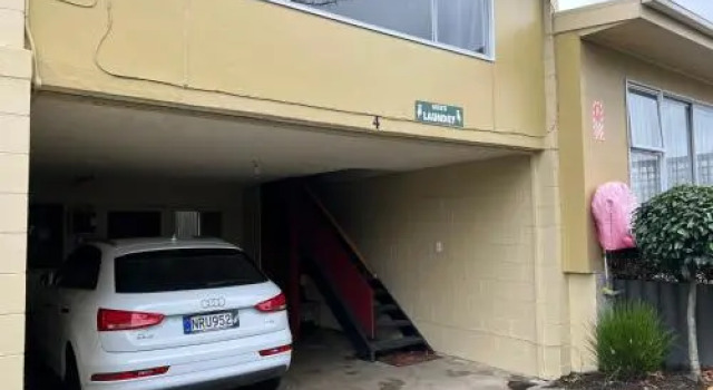 Golden Leaf Apartments, Забронировать Апартаменты/квартира Инверкаргилл регион Саутленд, рядом с Rugby Park Stadium