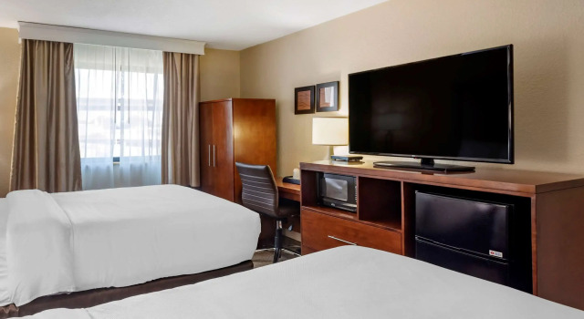 Четырёхместный номер Standard Comfort Inn Nashville West