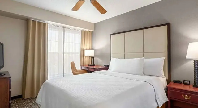 Четырёхместный люкс с 2 комнатами Homewood Suites by Hilton Providence-Warwick