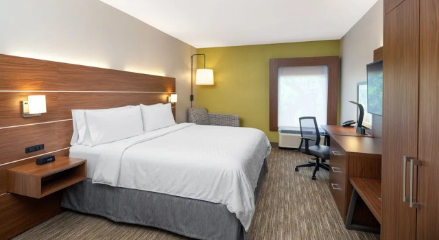 Двухместный номер Standard Holiday Inn Express Statesboro by IHG