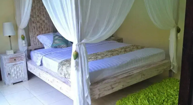 Enjoy Seminyak Villa, Rezervovat Vila Chaty v Bali, Chalupa
