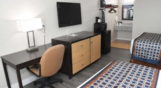Четырёхместный номер Standard Americas Best Value Inn Saint George