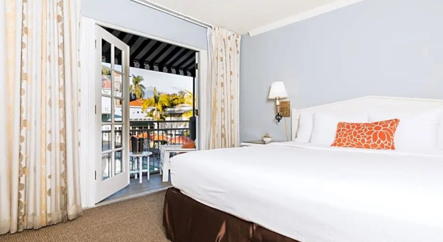 Номер Standard с видом на бассейн The Lafayette Hotel, Swim Club & Bungalows