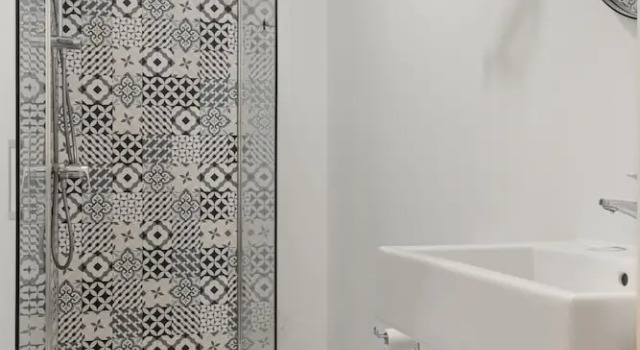Кровать в общем номере Nest Boutique Hostel