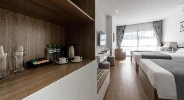 Pavilor Hotel Nha Trang, Забронировать Отель Бизнес-отели Нячанга, рядом с Остров Чонг, 4* 5*