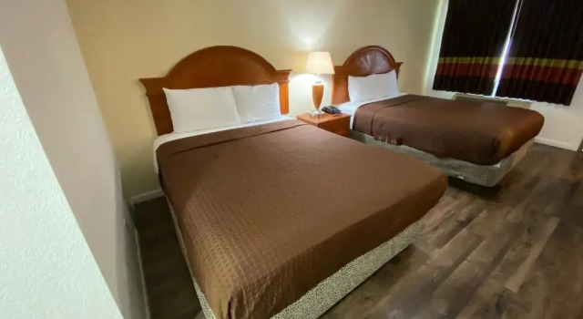 Номер Standard Desert Sands Inn & Suites