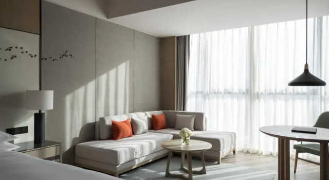 Двухместный клубный номер Standard Yantai Marriott Hotel