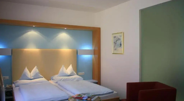 Dom Hotel