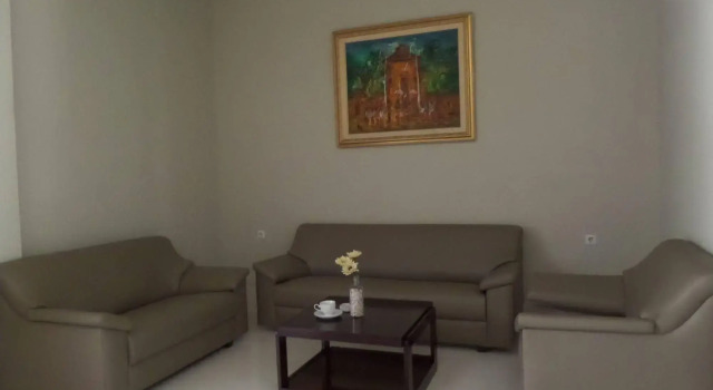 Shinta Guesthouse, Réserver Maison d'hôtes Maisons d'hôtes à Malang, près de Alun-alun Tugu, Maison d'hôtes