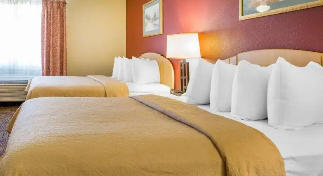 Двухместный номер Standard Quality Inn & Suites