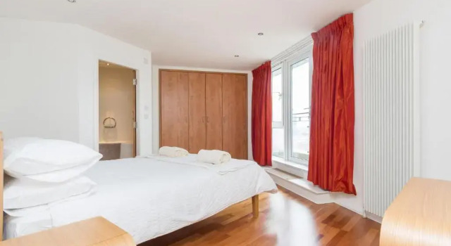 403 Portland Gardens Penthouse Apartment, Prenota Appartamento Hotel a Lothian con parcheggio, Parcheggio