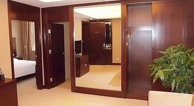 Kunming Garden Hotel - Xi'an, Boek Hotel Hotels in Shaanxi met parkeren, Parkeren