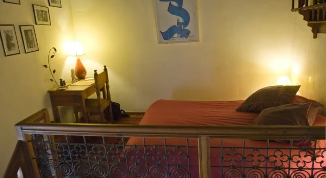 Camera Standard Riad Al Bartal