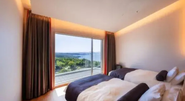 Люкс с красивым видом из окна Resort Hotel Olivean Shodoshima