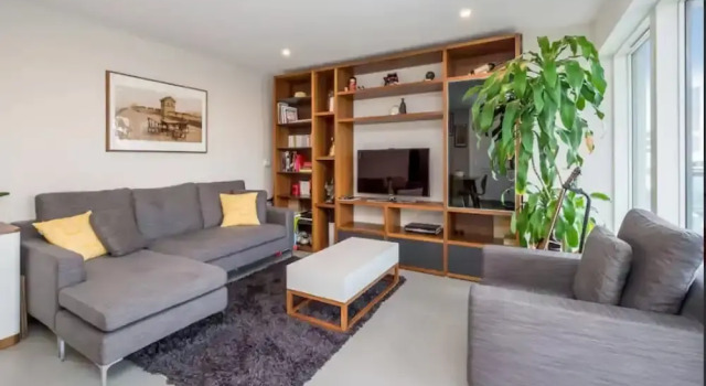 Central & Modern 2 Bedroom Old Street Flat
