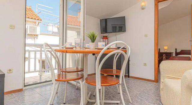 Amazing Apartment in Vodice With Wifi and 2 Bedrooms