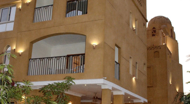 Jewel Howard Carter Hotel