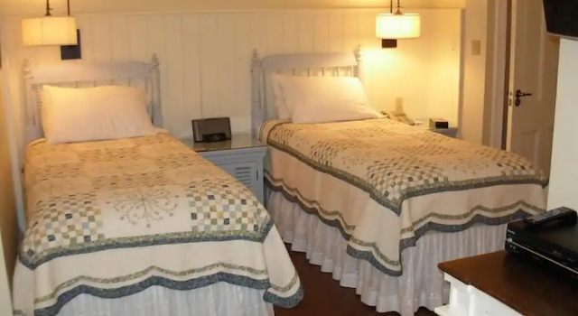 Номер Standard Elmwood Heritage Inn