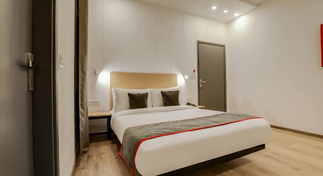 OYO Townhouse 281 Harsh Vihar, Забронировать Отель Отели Нью-Дели с завтраком, Завтраки