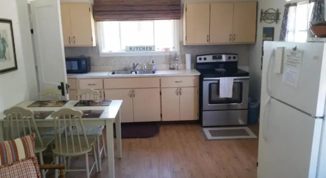 Коттедж Bay Port Lodging