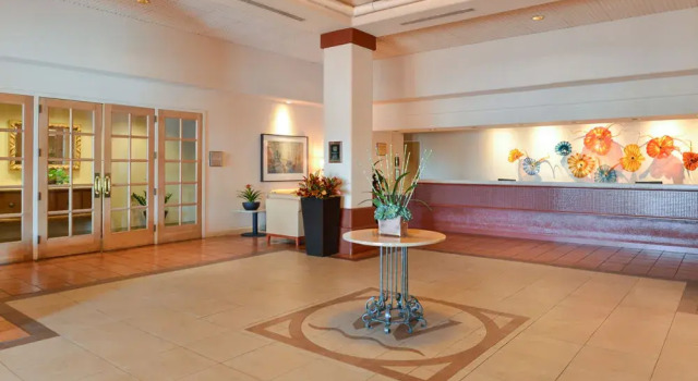 Red Lion Hotel Woodlake Conference Center