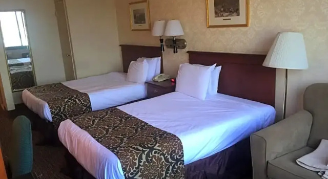 Номер Standard Airway Inn