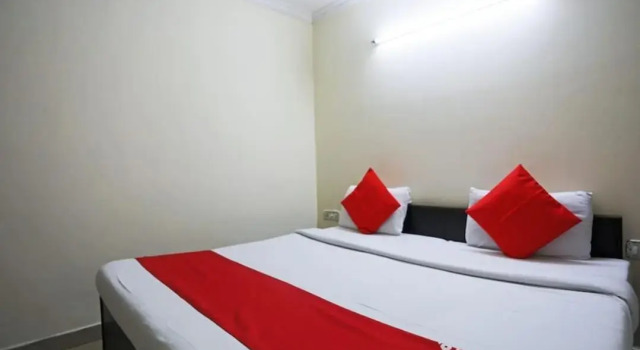 OYO 70142 Astar Hotel Inn