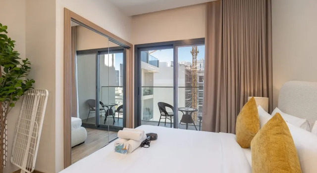 Classic Flat in JVC That Sleeps 2