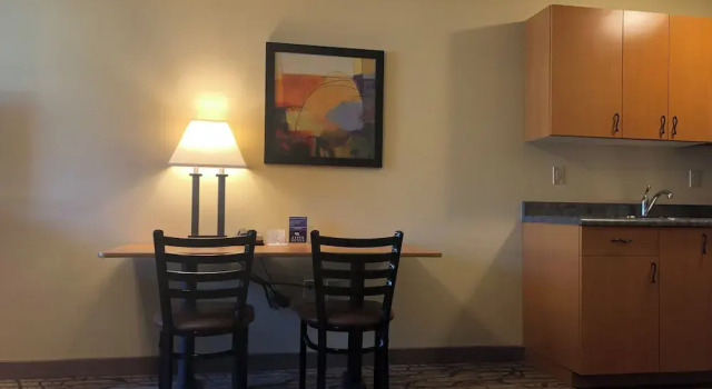 Четырёхместный люкс Deluxe Aspen Suites Hotel Juneau