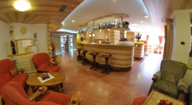 Hotel Sonne Sole, Забронировать Отель Отели Виго-ди-Фасса с парковкой, Парковка