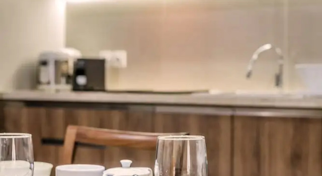Deluxe Doppel Zimmer mit Balkon und mit Stadtblick Grande Valore Hotel Cikarang