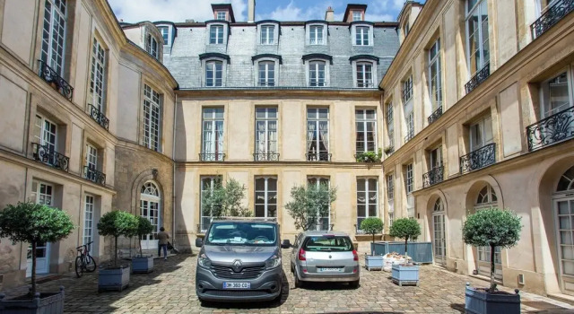Charming Apartment - 1br/4p - Le Marais, Забронировать Апартаменты/квартира Париж Иль-де-Франс, рядом с Станция метро Rambuteau