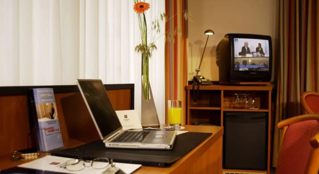 Andersen Hotel Birkenwerder, Reserva ahora Hotel Hoteles en Brandenburgo con aparcamiento, Aparcamiento