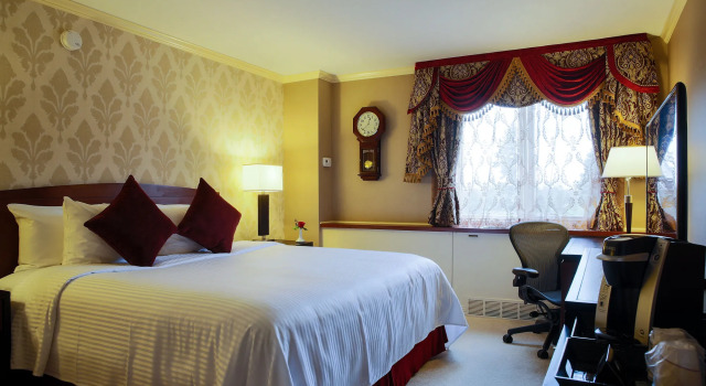 The Drake Oak Brook, Autograph Collection, Buchen Sie Hotel Hotels in Illinois mit Parkplatz, Parkplätze