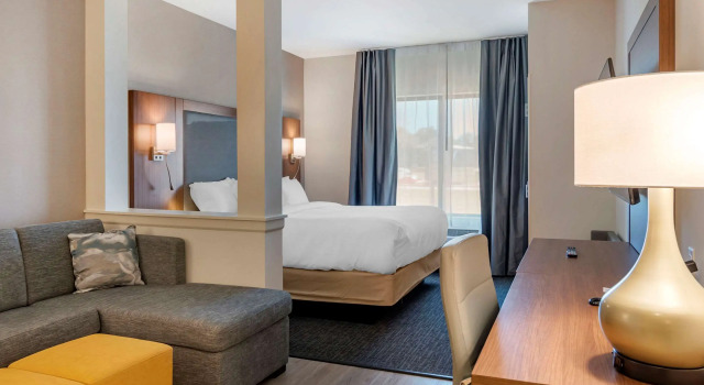 Двухместный люкс Comfort Suites Grandview - Kansas City