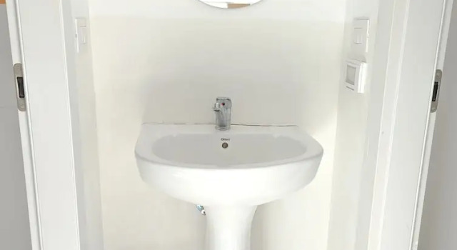 Кровать в общем номере (мужской номер) Marina Ben Gurion Hostel