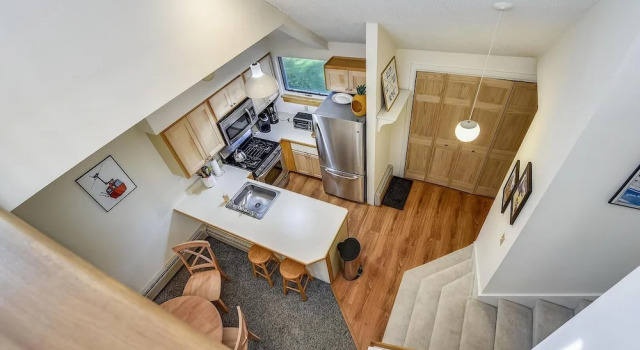 Woods Village 37, Varaa Huoneisto Hotellit New England uima-altaalla, Uima-allas