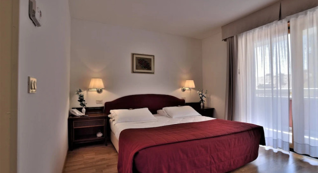 Двухместный номер Standard с балконом Hotel Hannover