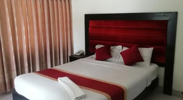 Luxo Single quarto varanda Hotel Skylink