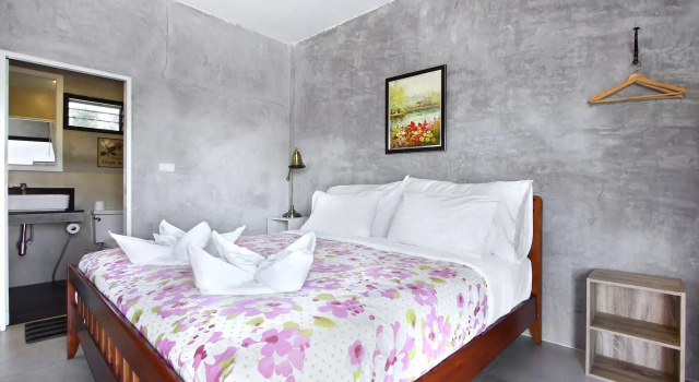 White Knot Khao Yai