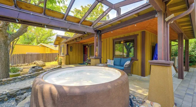 Коттедж Idyllic Home in Kernville w/ Private Beach Access
